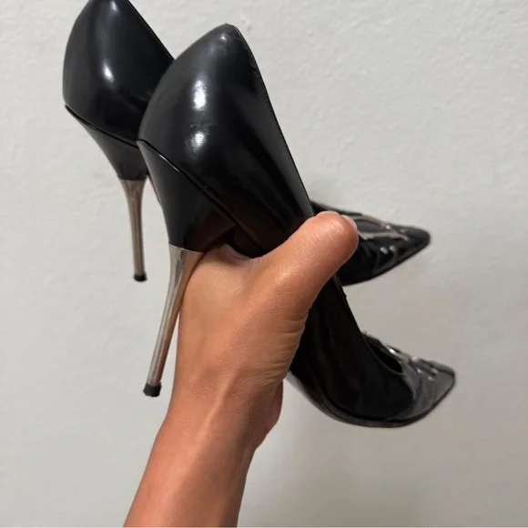 VINTAGE CHRISTIAN DIOR HEELS - Picture 3 of 8